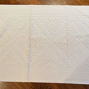 Luxurious Cream Bath Mat